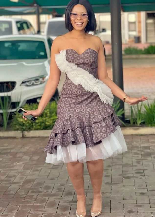 Latest Seshoeshoe Dresses for Ladies 